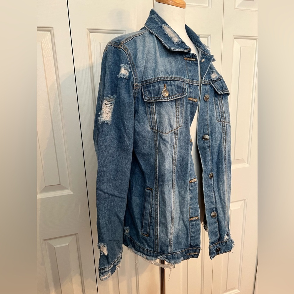 Vintage Distressed Denim Trucker Jacket Size Large - Picture 5 of 10